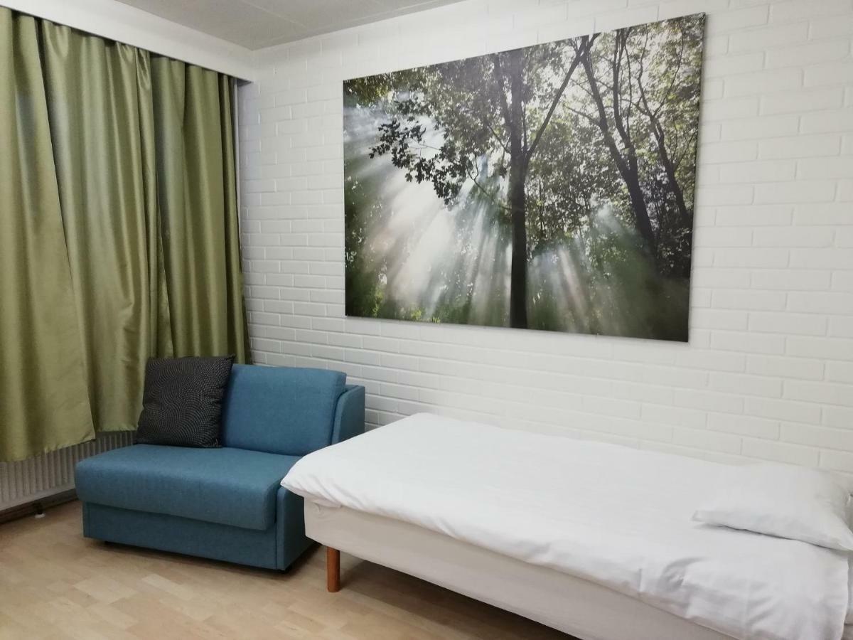 Hotel Turistihovi Коувола Екстериор снимка